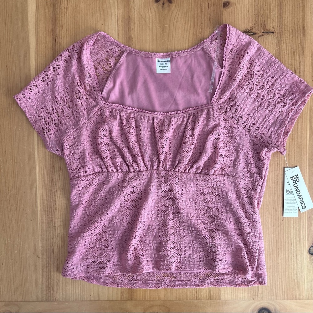 NWT No Boundaries lace top